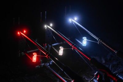 Delkim - SmartLite Indication - Single Multi-Coloured Hanger - Imagen 3
