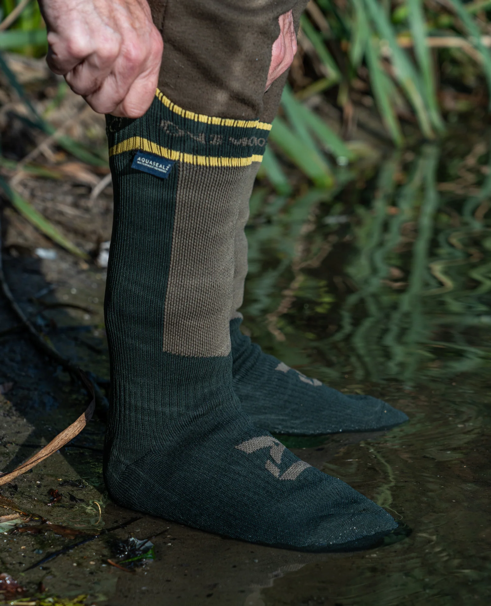One More Cast Grand Adventure Waterproof Cold Weather Sock (Grande-Extragande) - Imagen 13